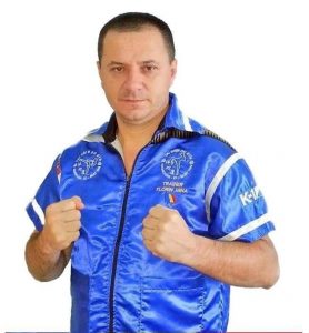 Antrenorii noștri sunt experți dedicați